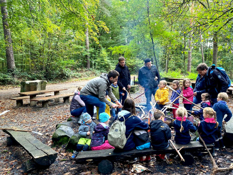 Der Waldschrat lud zum Waldabenteuer für Kleinkinder
